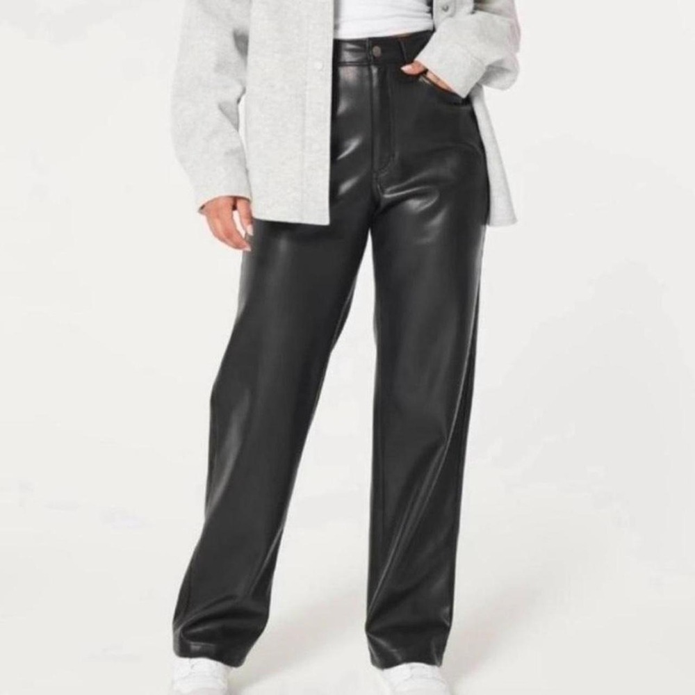 Hollister ultra high rise Black vegan leather pants with zipper and button cl...